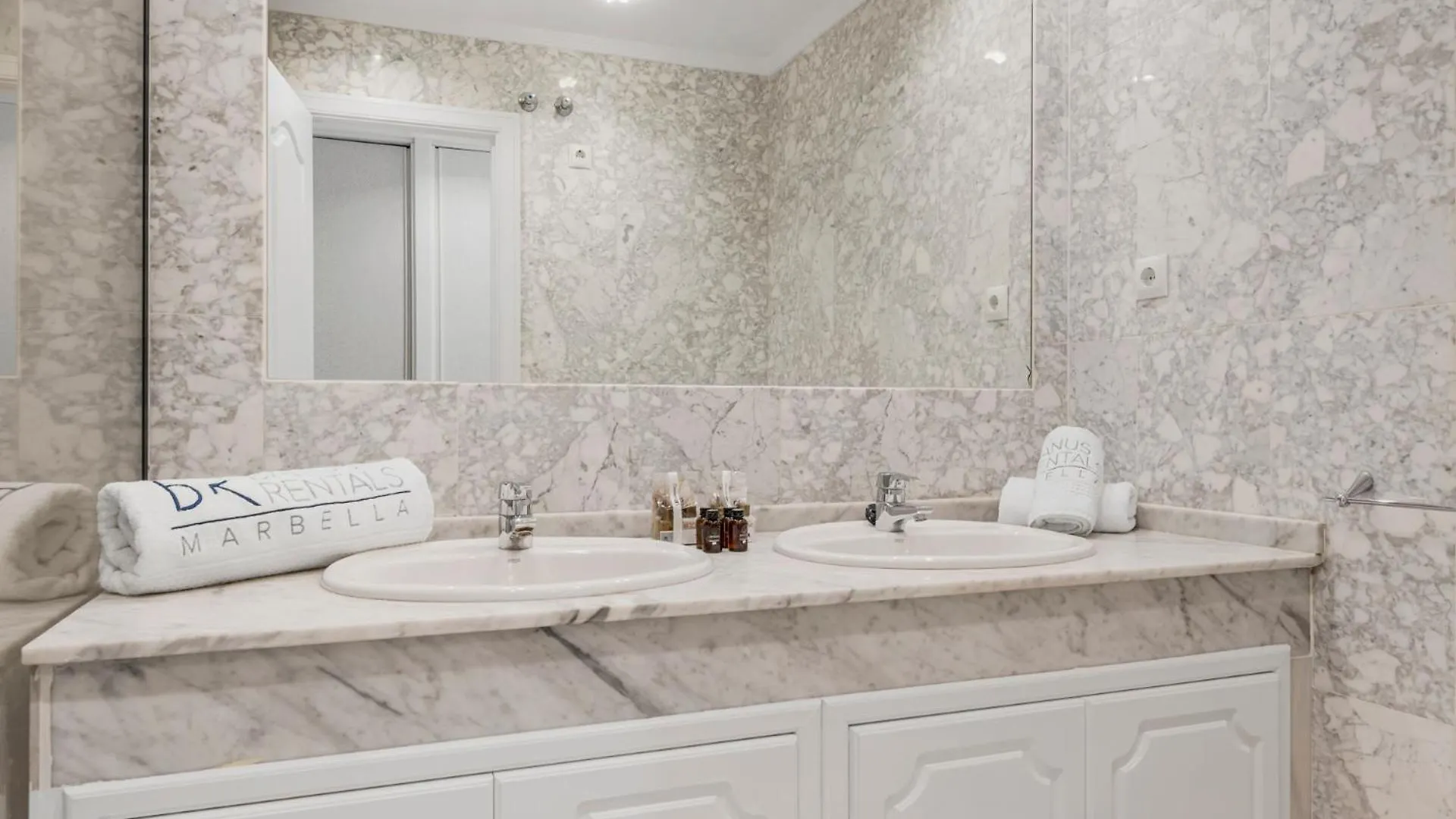 2 Bedroom Apartment In Medina Garden Marbella Spain