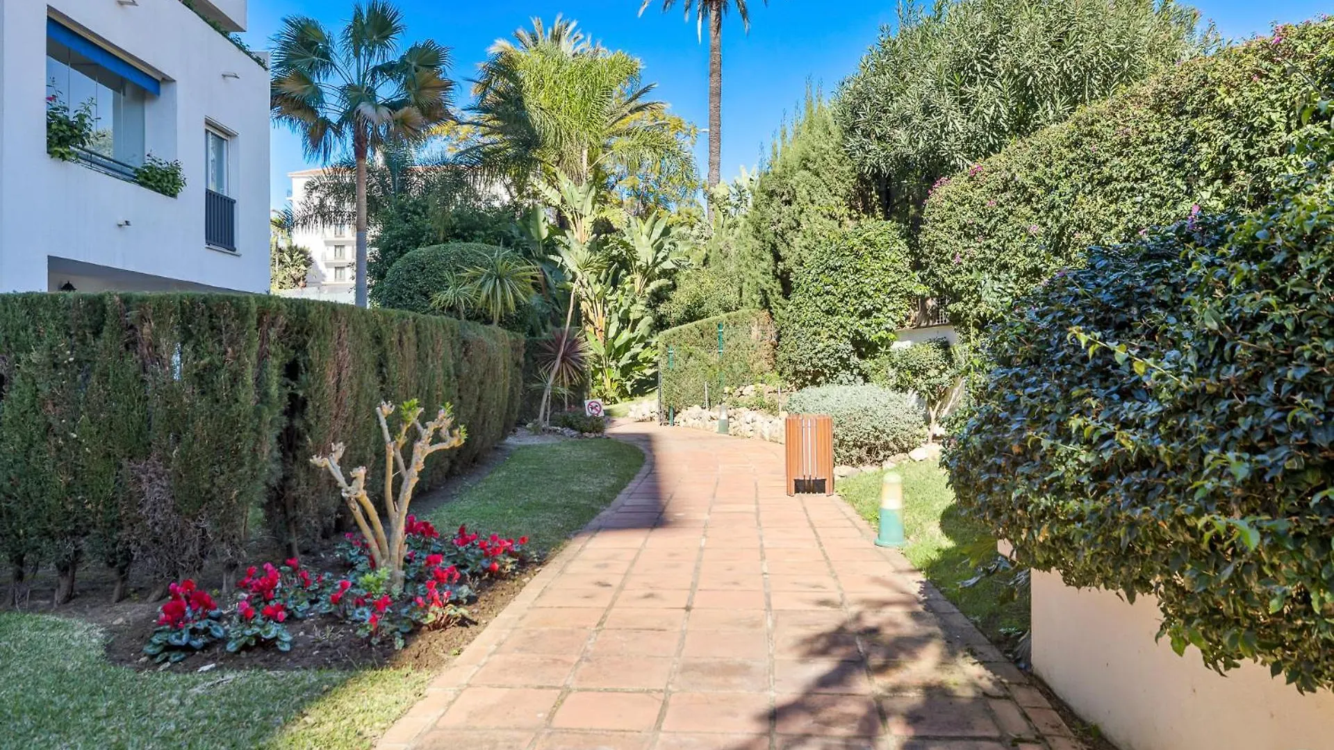 2 Bedroom Apartment In Medina Garden Marbella