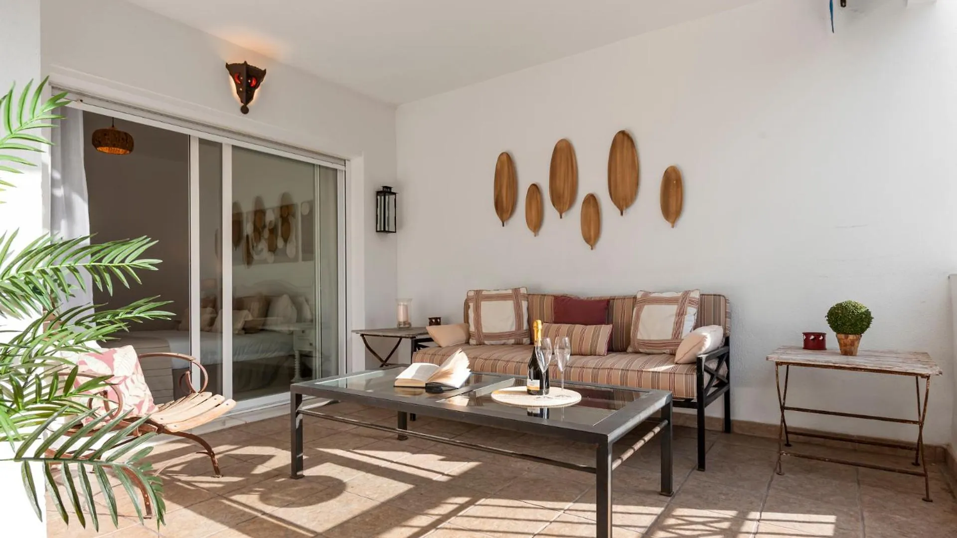 2 Bedroom Apartment In Medina Garden Marbella 0*,  Spanien